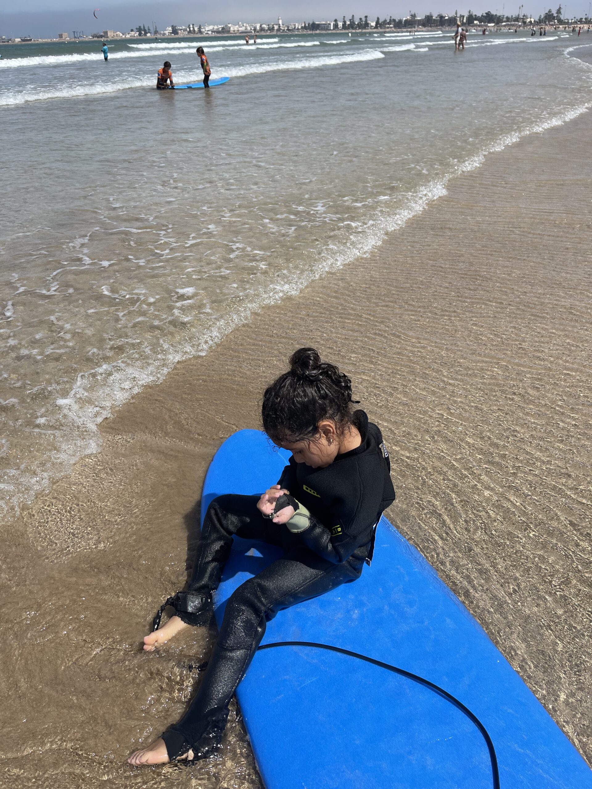 Surfing vibe in essaouira with Kitetripping